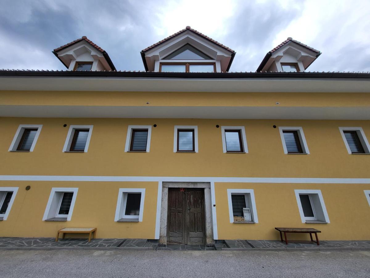 Stara Posta Apartment 5 Grosuplje Buitenkant foto